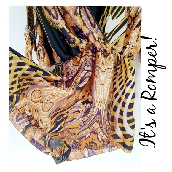 💥NWT- Gold & Black Cold Shoulder Print Romper - Picture 11 of 16